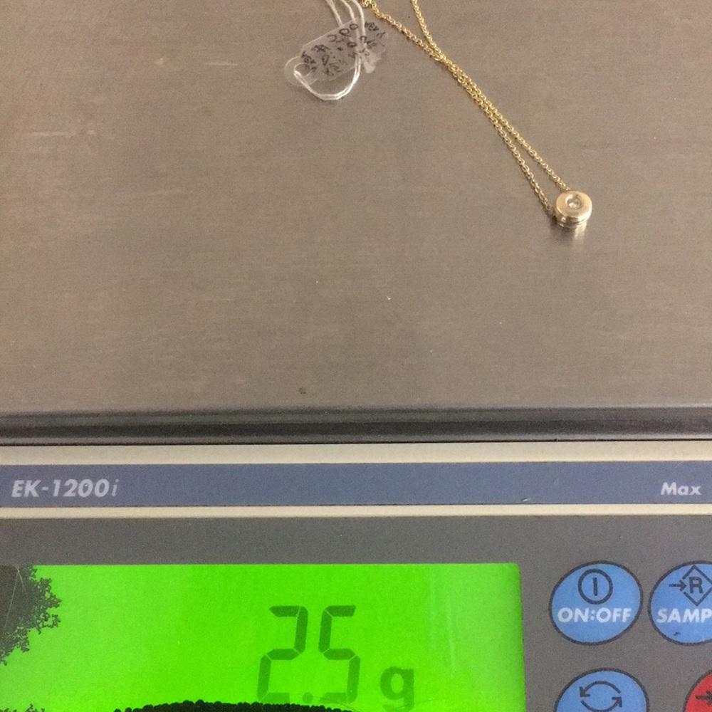 14k yellow gold round diamond pendant. - Picture 3 of 4